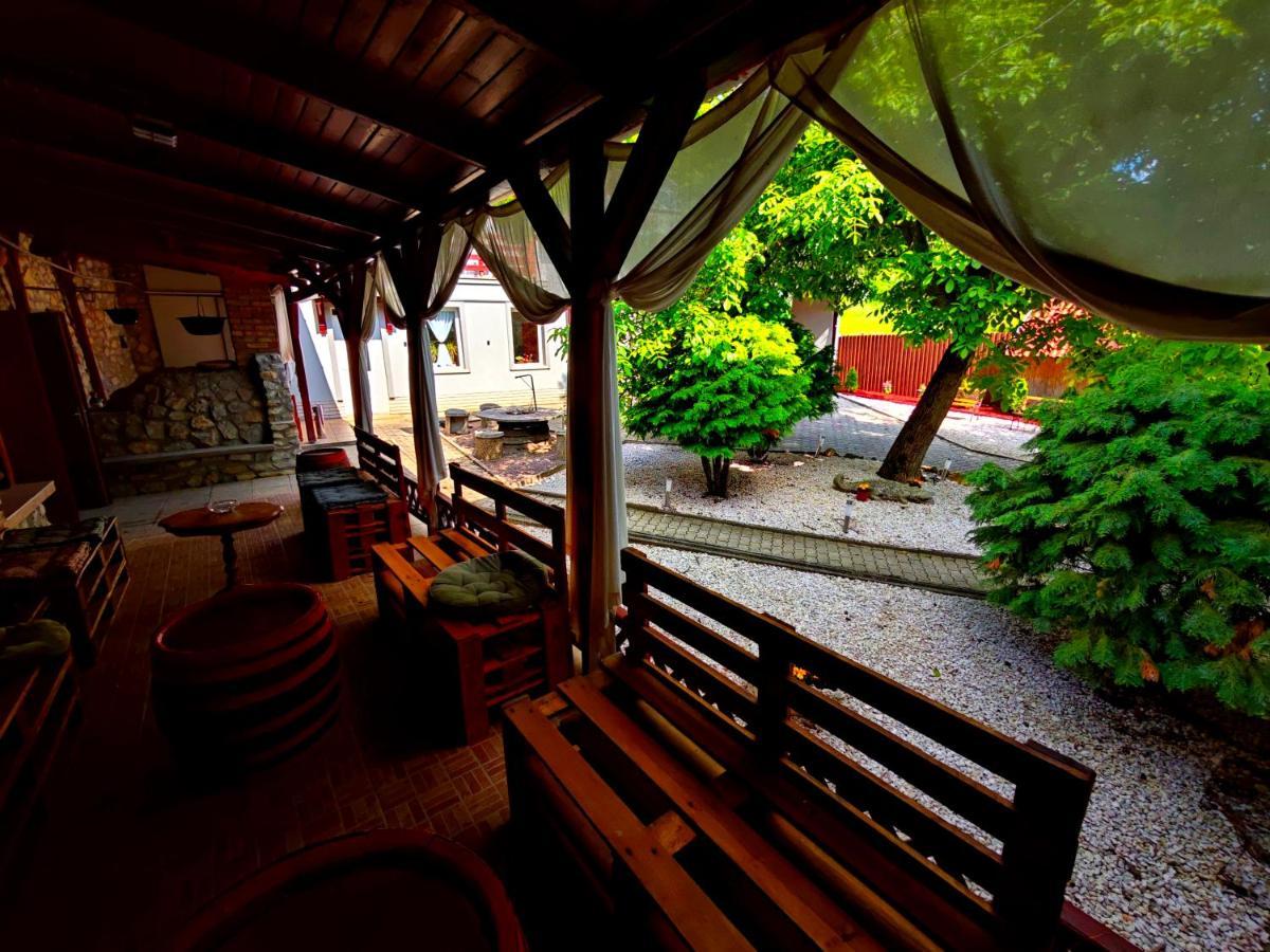 エゲルサローク Zoeld Sziget Wellness Bed & Breakfast エクステリア 写真